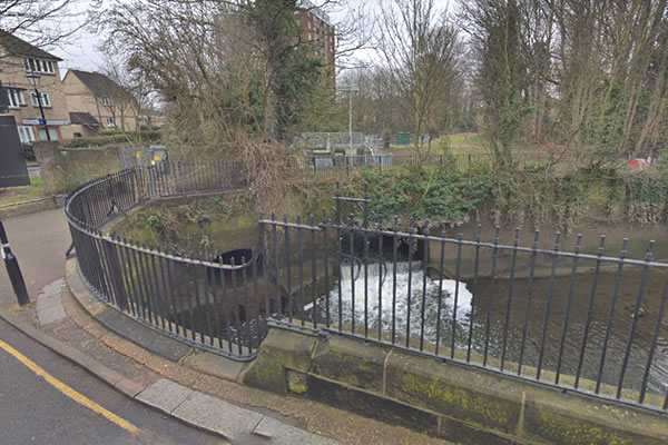 The Duke of Northumberland's River in Isleworth