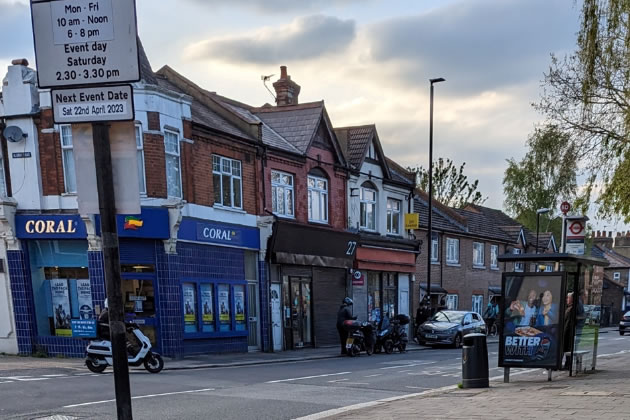 parking at 27 Ealing Road