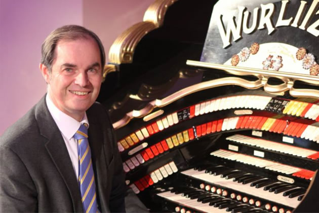 Michael Wooldridge at the Wurlitzer 