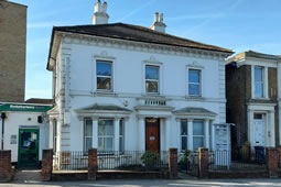 Watchdog Warning for Grosvenor House Surgery