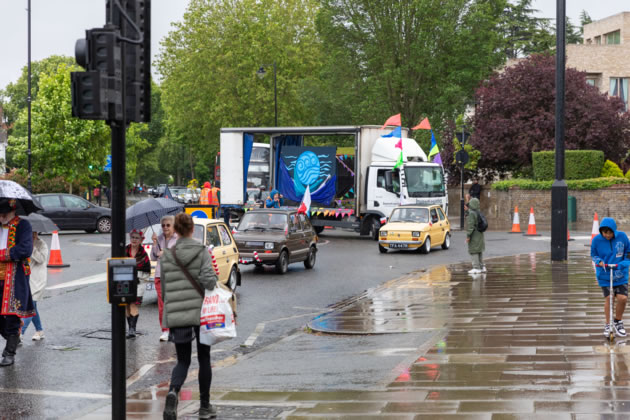 A float makes its way to Elthorne Park 