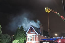 Firefighters Tackle Early-Morning Blaze Near Ealing Common