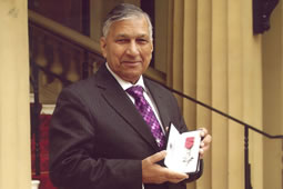 Featherstone Marks Rabindara Pathak