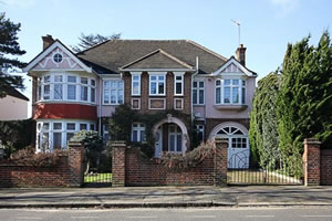 Top selling property of the quarter was on Park View going for £2,850,000