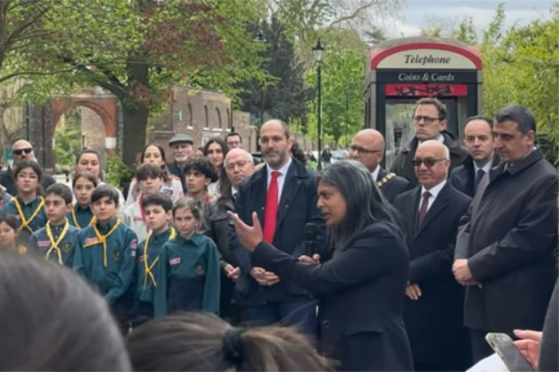 Rupa Huq MP addresses the crowd at the event 