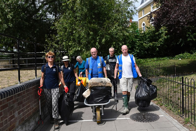 Hammersmith Hub, July 2020, Queen Caroline Drawdock. (L to R) Kathy Stevenson, Robyn Leader, Hilary Thomson, Michael Byrne, Sam Morland, James Neish.