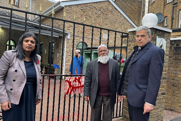 Rupa Huq MP visits Acton Central Mosque after one of the incidents. Picture: X/Rupa Huq